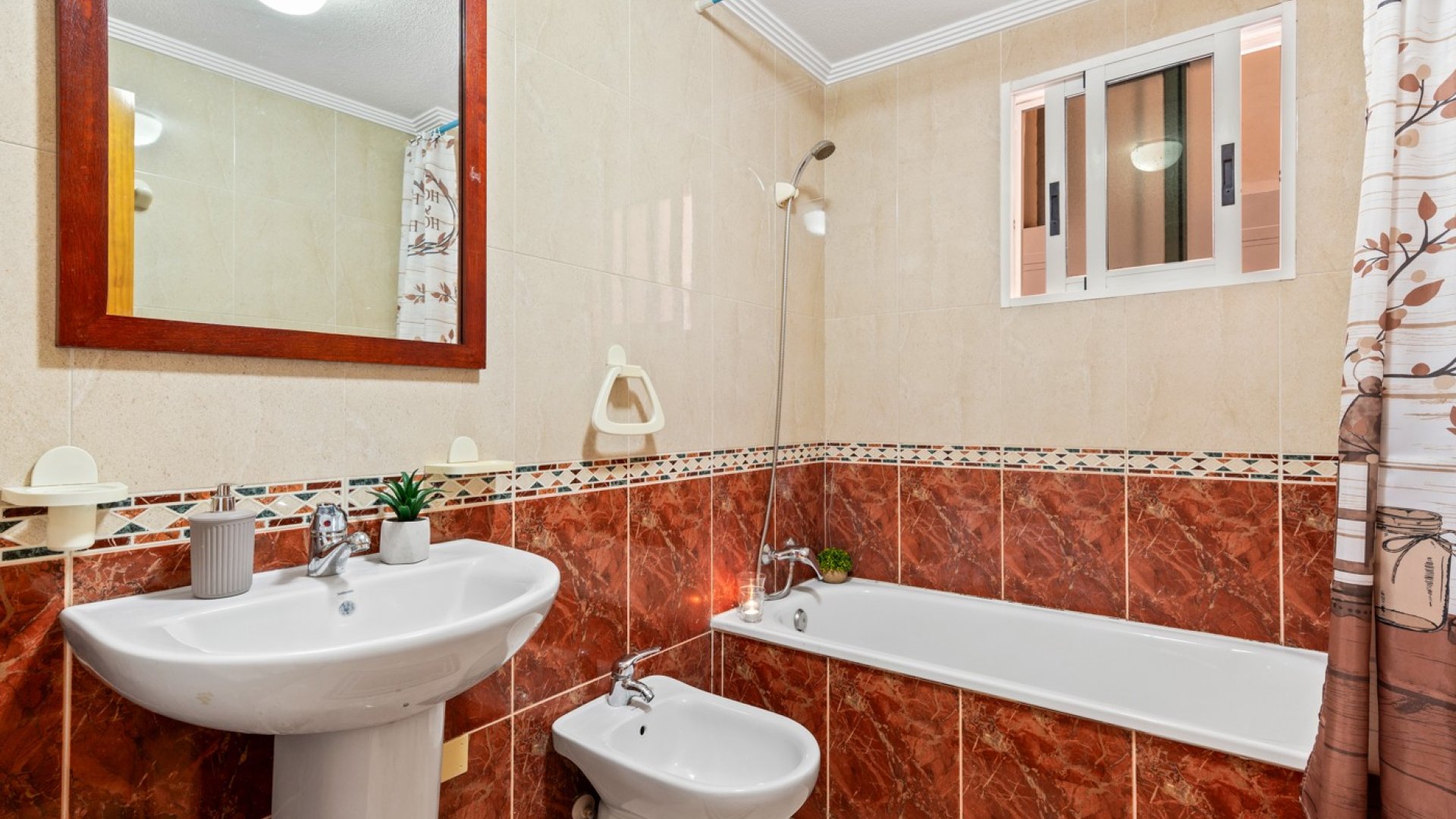 Resale - Apartments -
Torrevieja - Parque de las Naciones