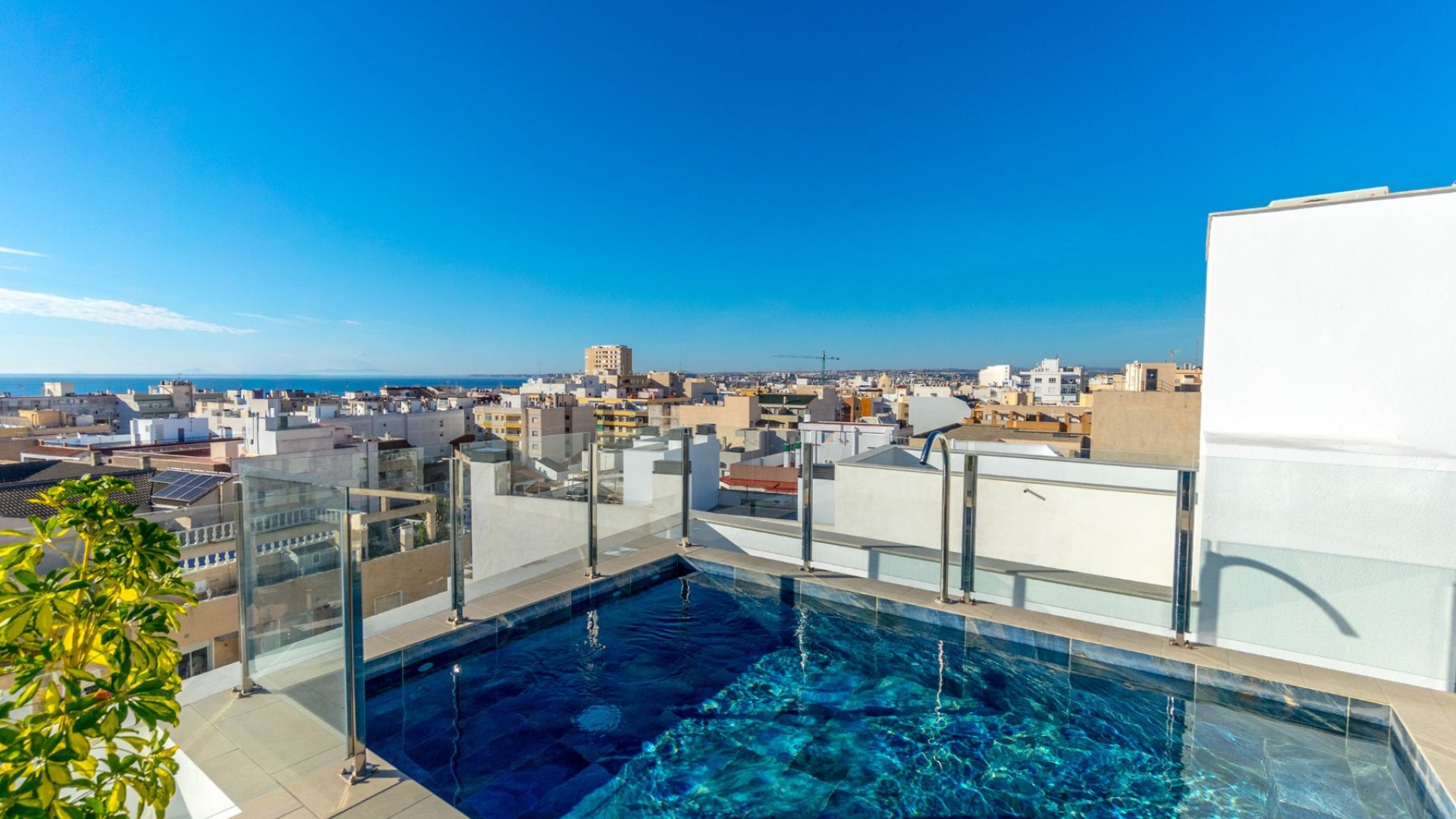 Resale - Apartments -
Torrevieja - Playa de El Cura
