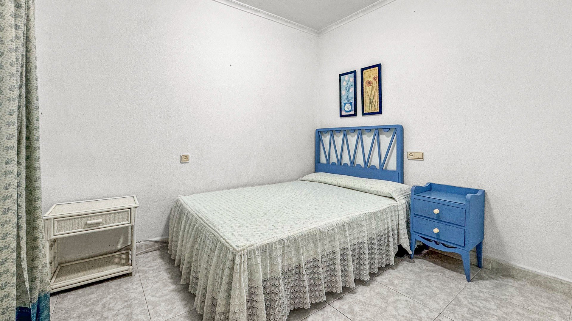 Resale - Apartments -
Torrevieja - Playa de los Locos