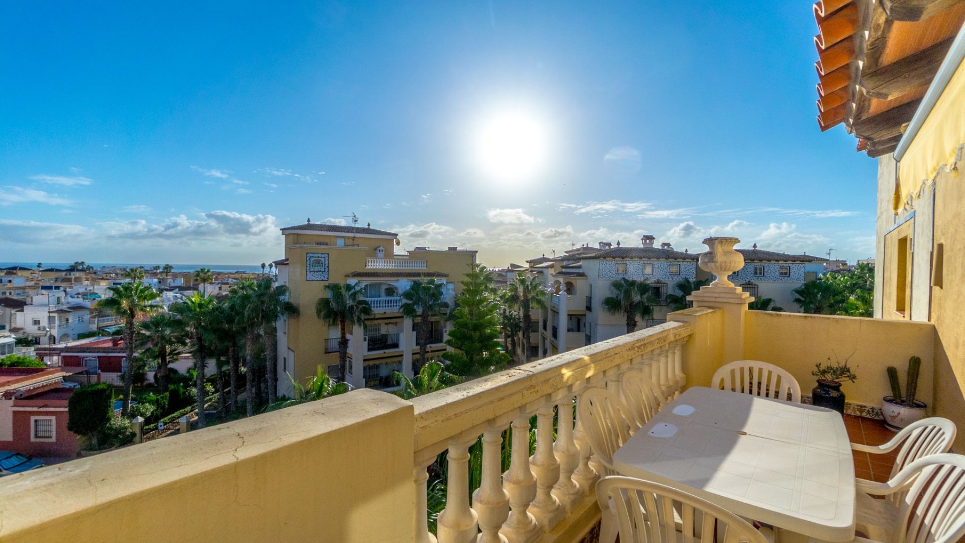 Resale - Apartments -
Torrevieja - Playa del Cura