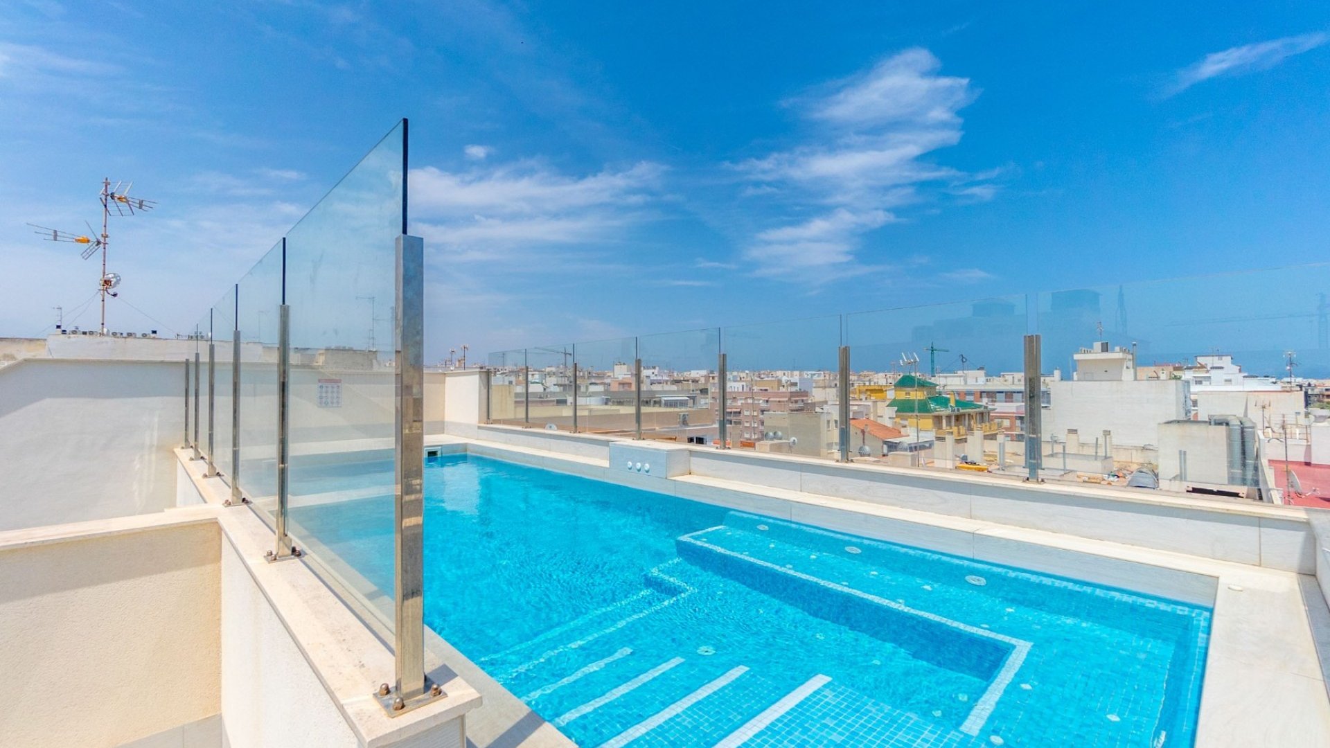 Resale - Apartments -
Torrevieja - Playa del Cura