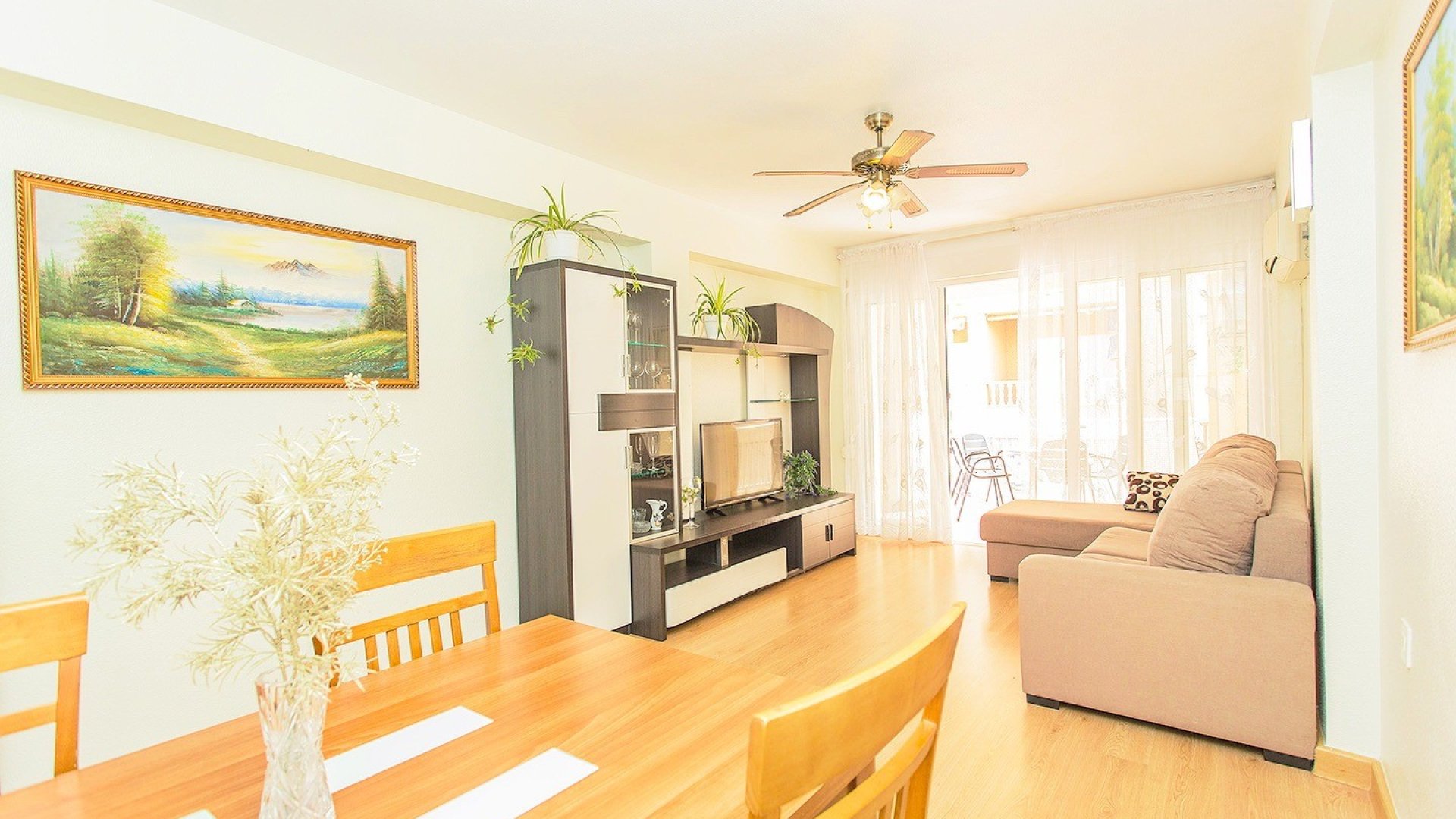 Resale - Apartments -
Torrevieja - Playa del Cura