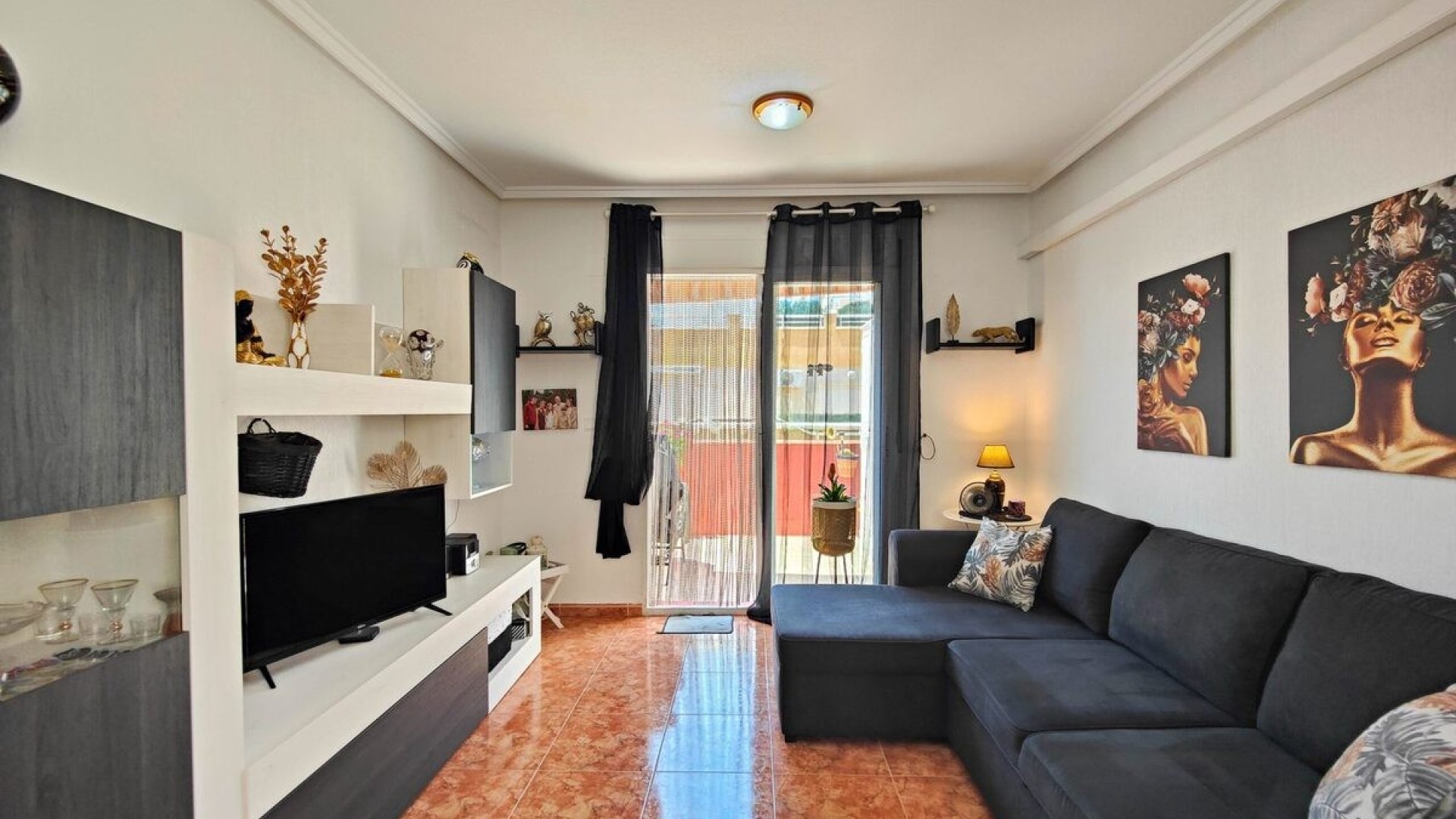 Resale - Apartments -
Torrevieja - Playa del Cura