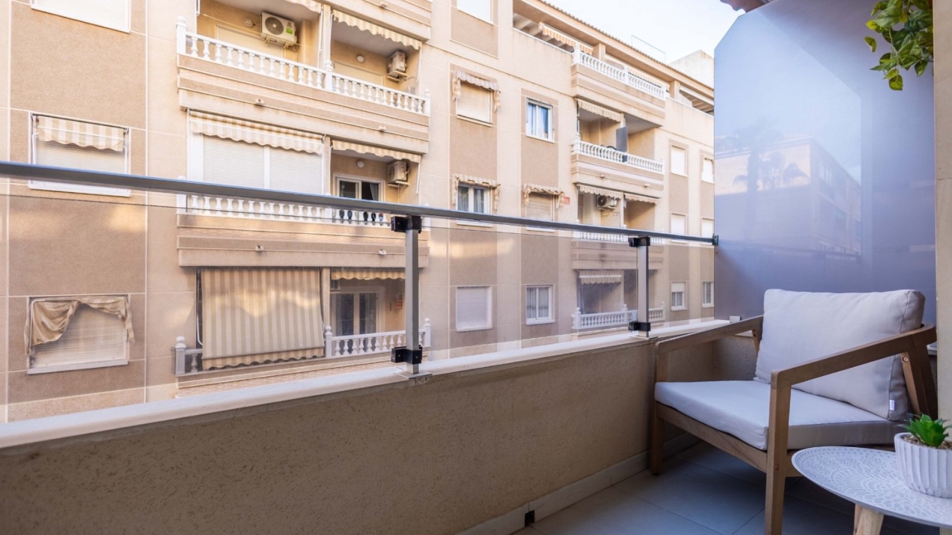 Resale - Apartments -
Torrevieja - Playa del Cura