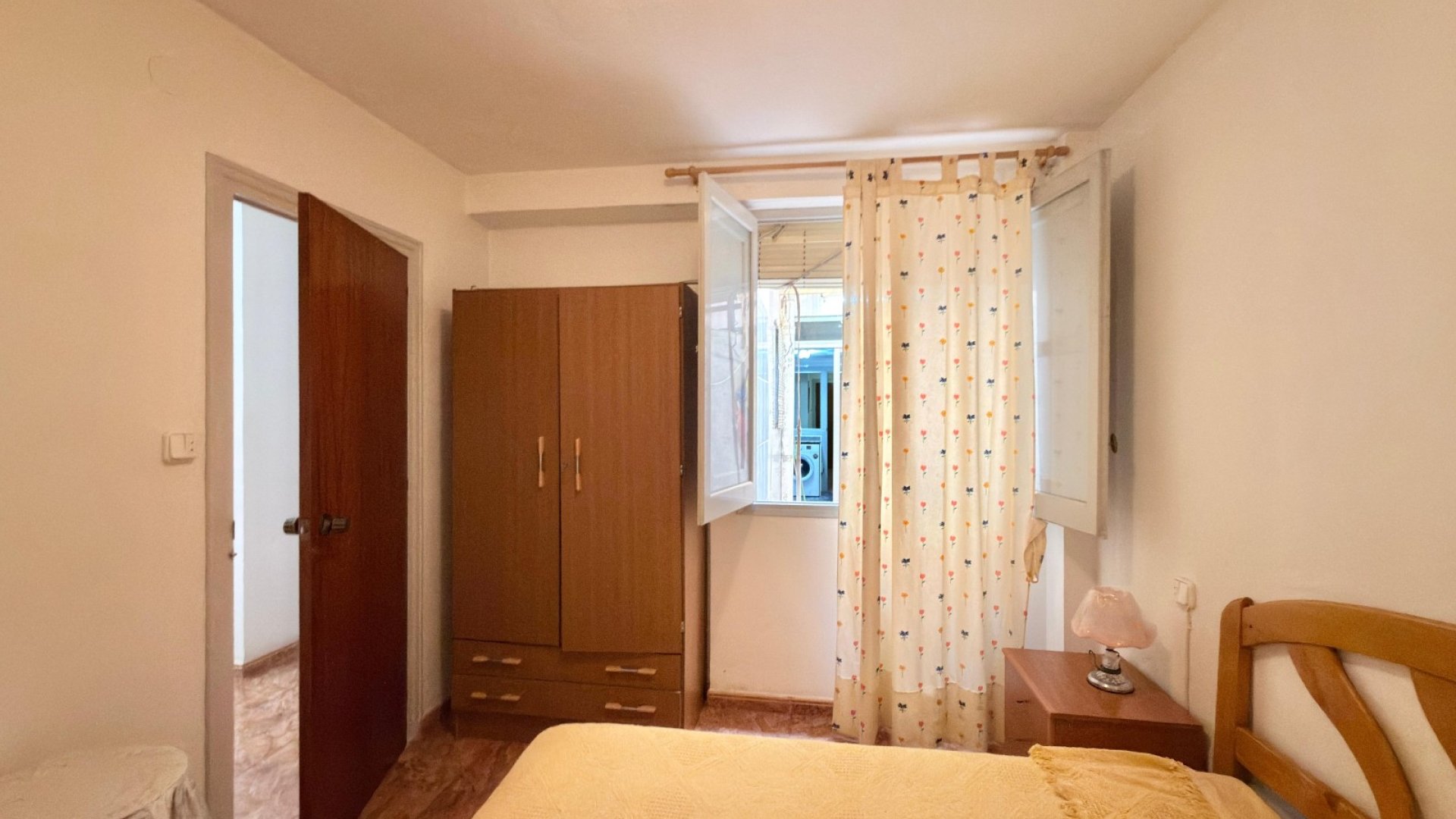 Resale - Apartments -
Torrevieja - Playa del Cura