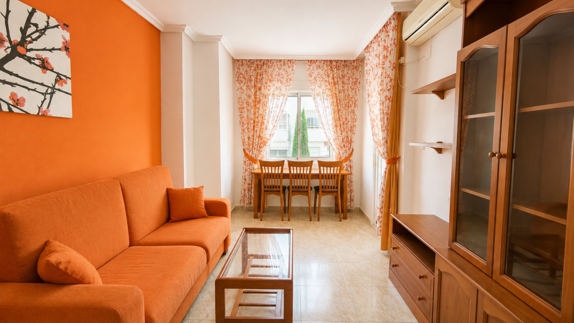 Resale - Apartments -
Torrevieja - Playa del Cura