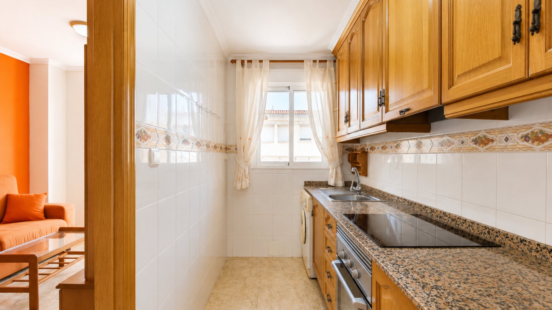 Resale - Apartments -
Torrevieja - Playa del Cura