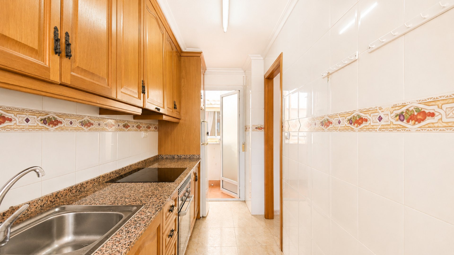 Resale - Apartments -
Torrevieja - Playa del Cura