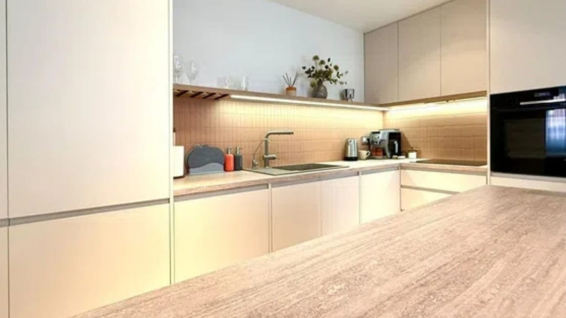 Resale - Apartments -
Torrevieja - Playa del Cura
