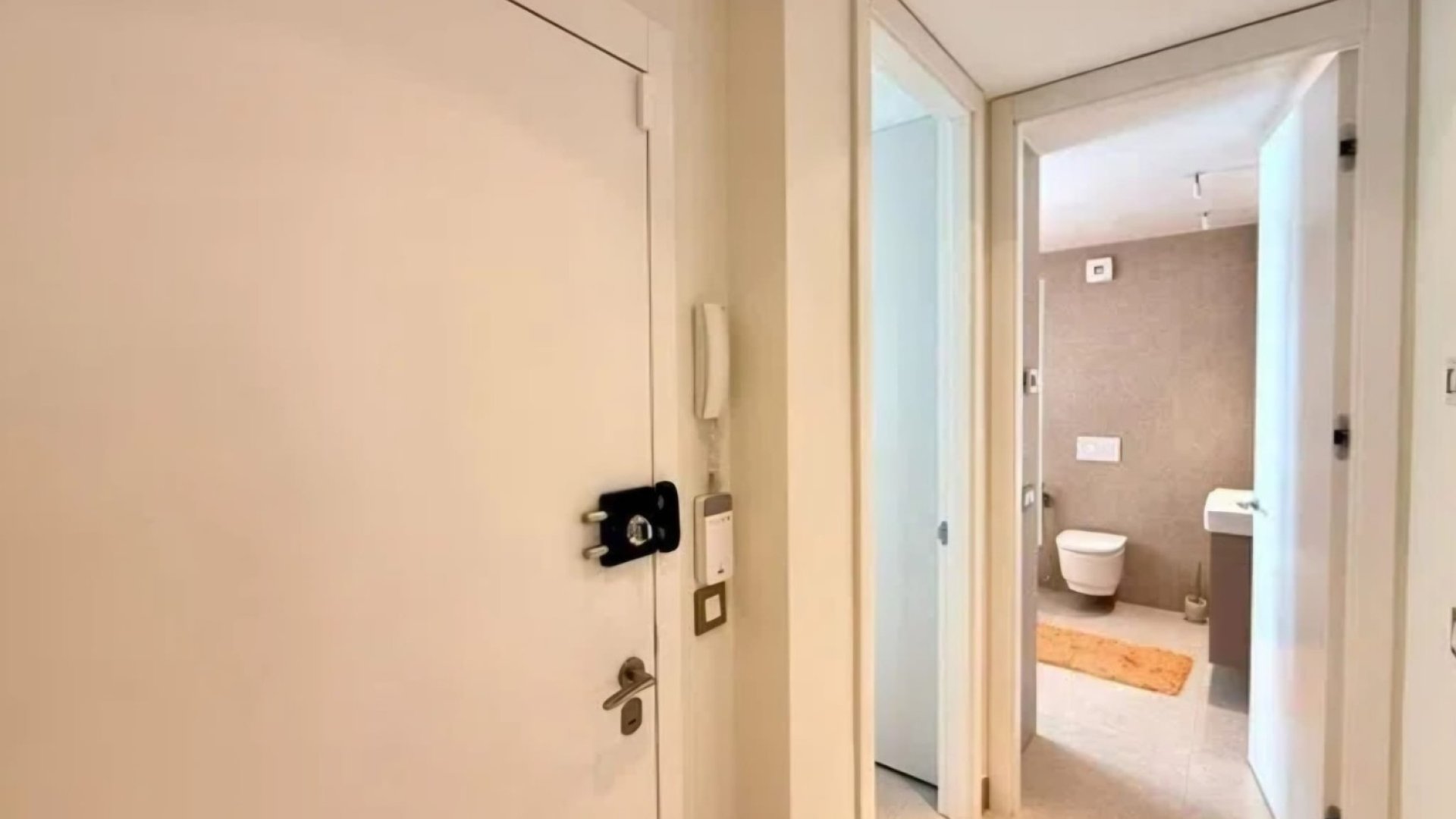 Resale - Apartments -
Torrevieja - Playa del Cura