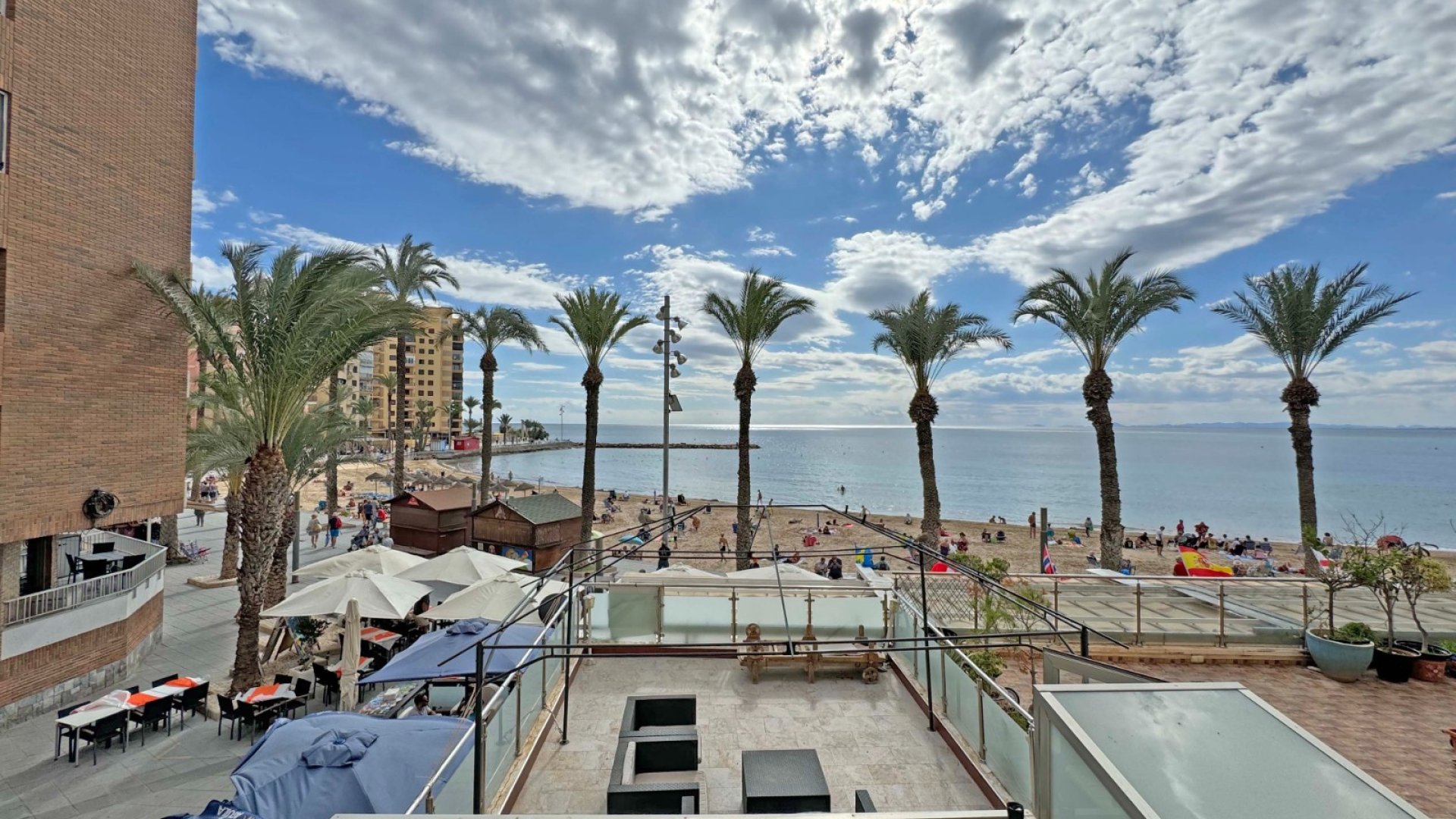 Resale - Apartments -
Torrevieja - Playa del Cura