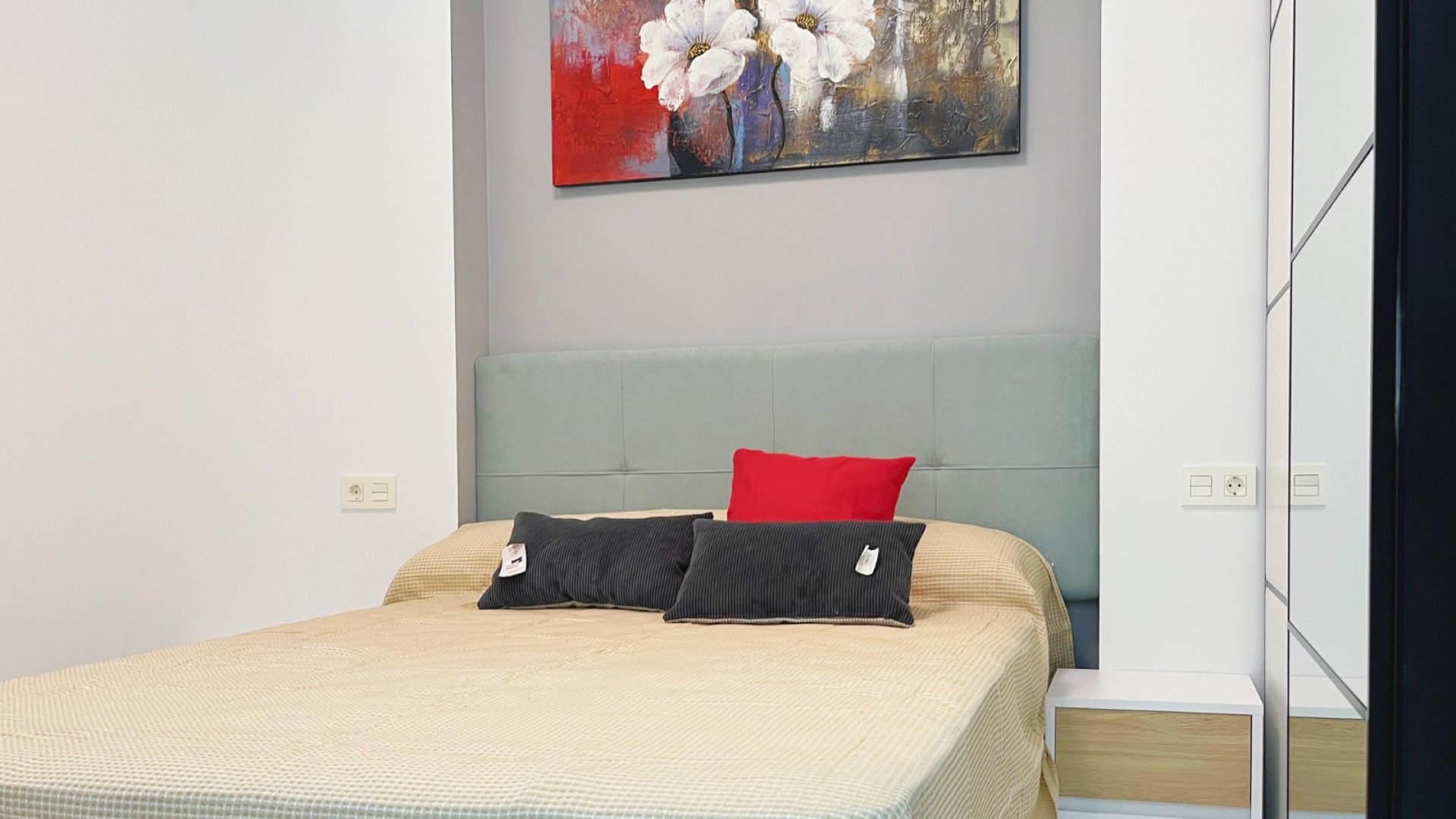 Resale - Apartments -
Torrevieja - Playa del Cura