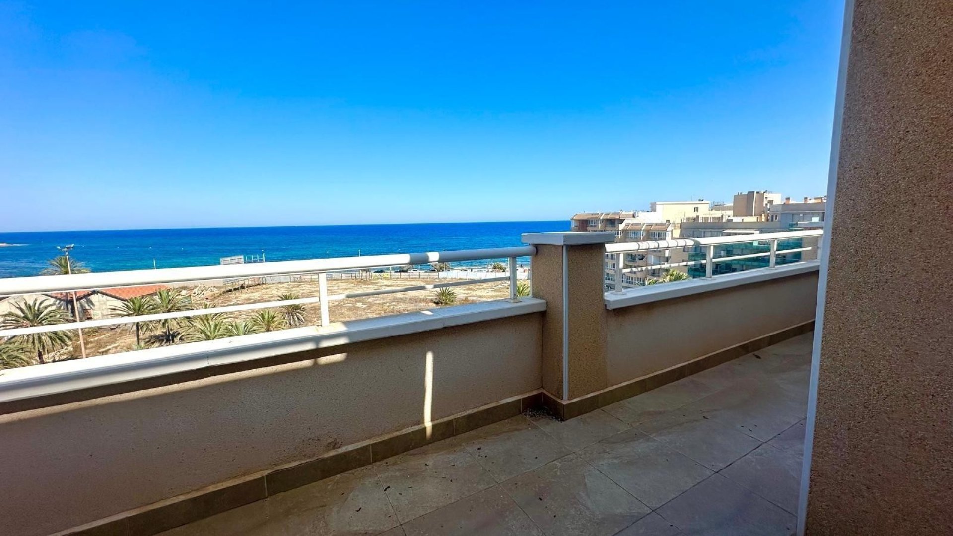 Resale - Apartments -
Torrevieja - Playa del Cura