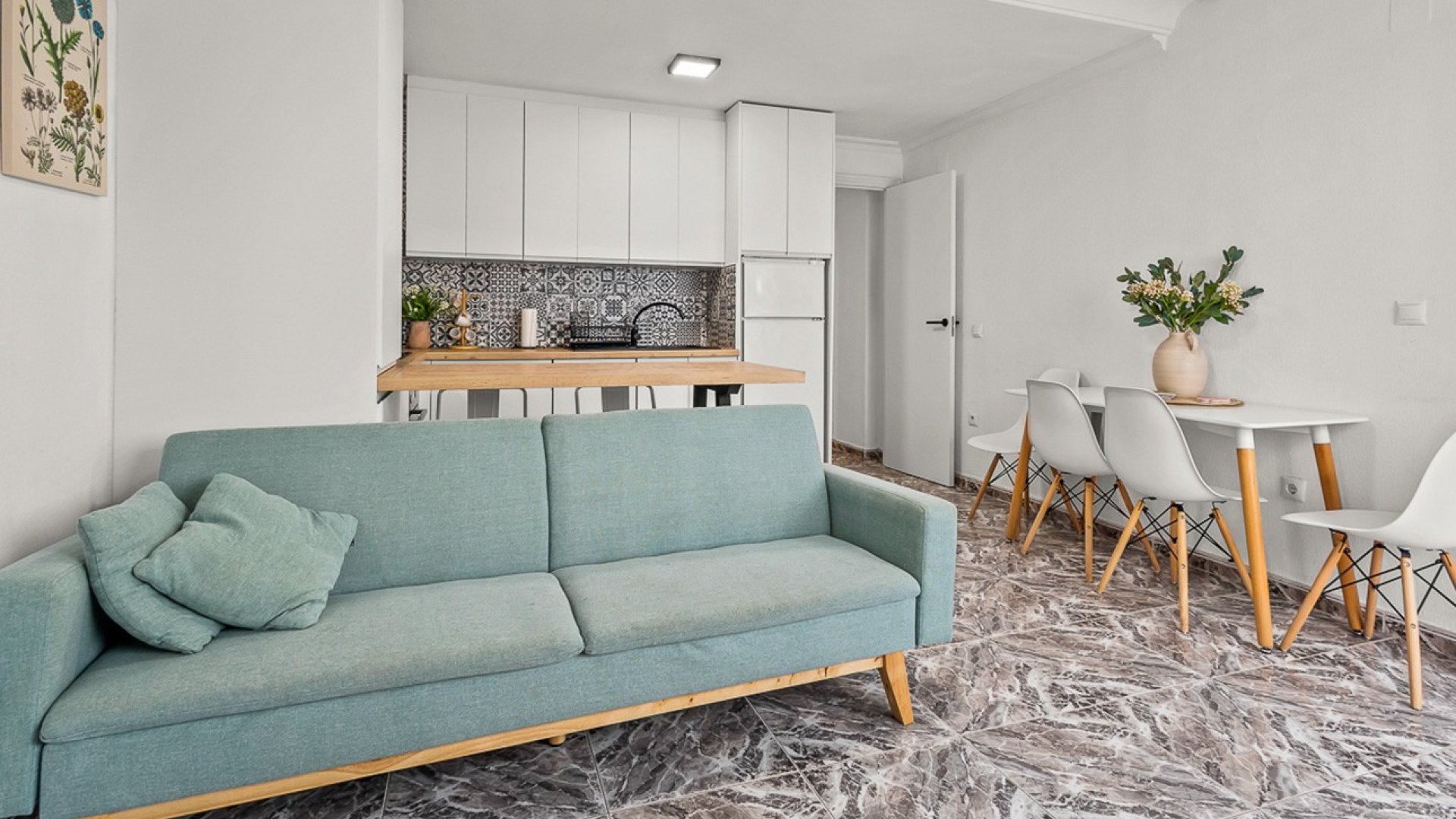 Resale - Apartments -
Torrevieja - Playa del Cura