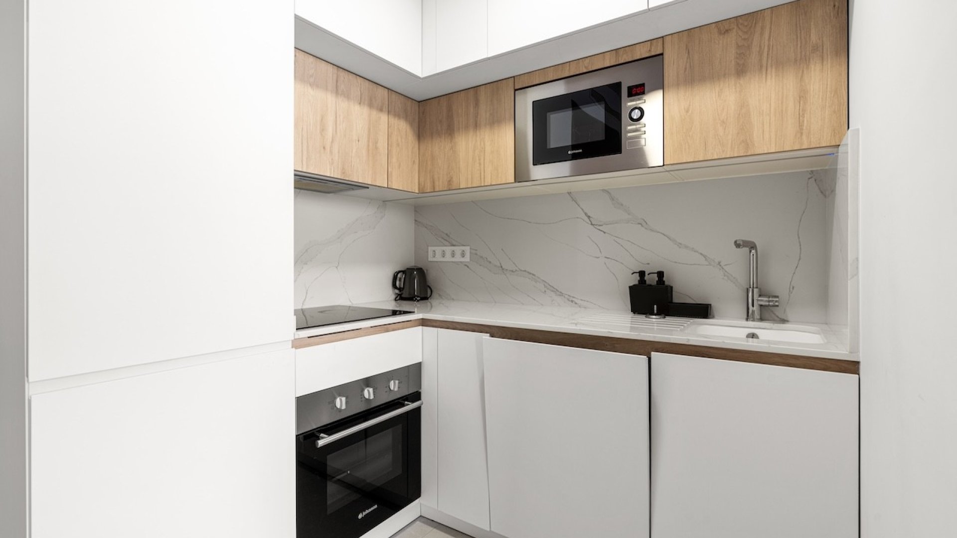 Resale - Apartments -
Torrevieja - Playa del Cura