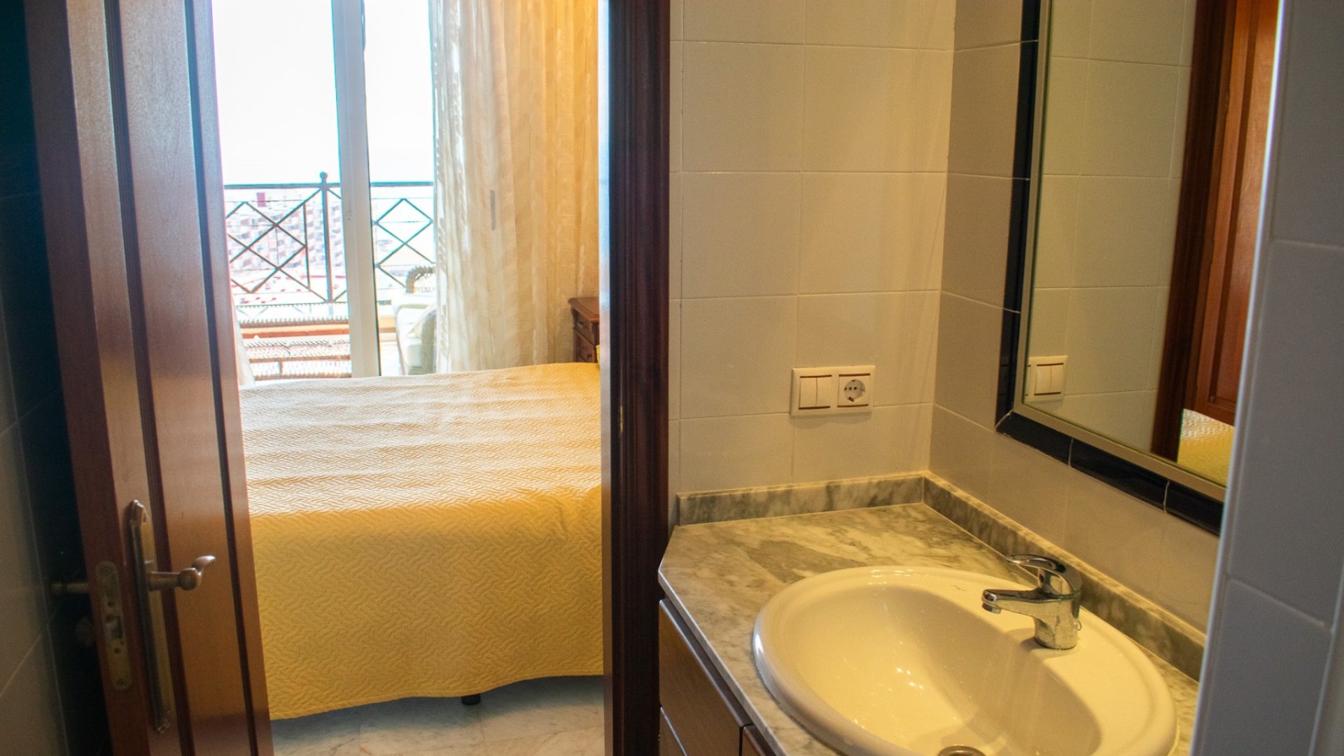 Resale - Apartments -
Torrevieja - Playa Los Locos