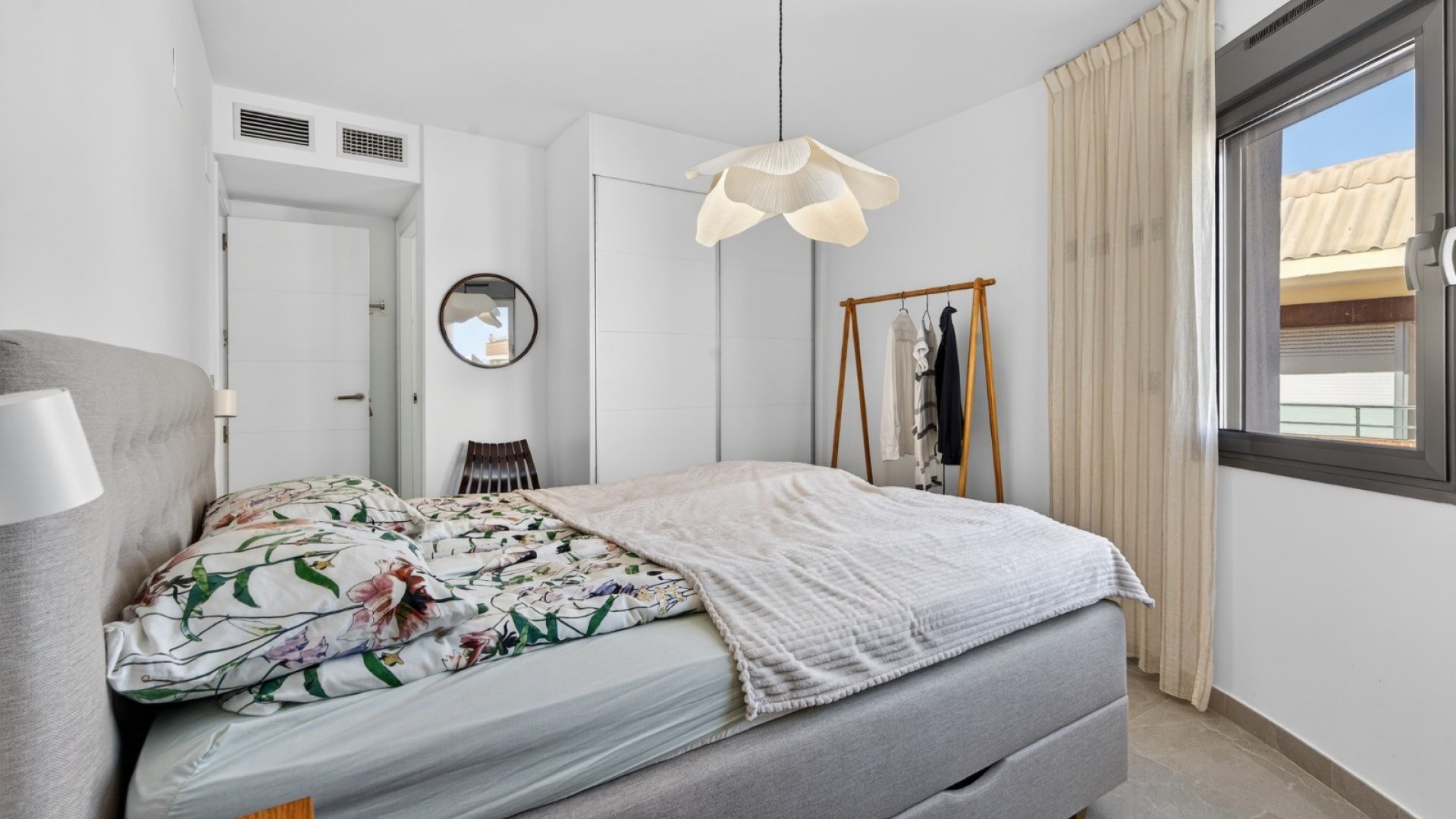 Resale - Apartments -
Torrevieja - Playa Los Locos