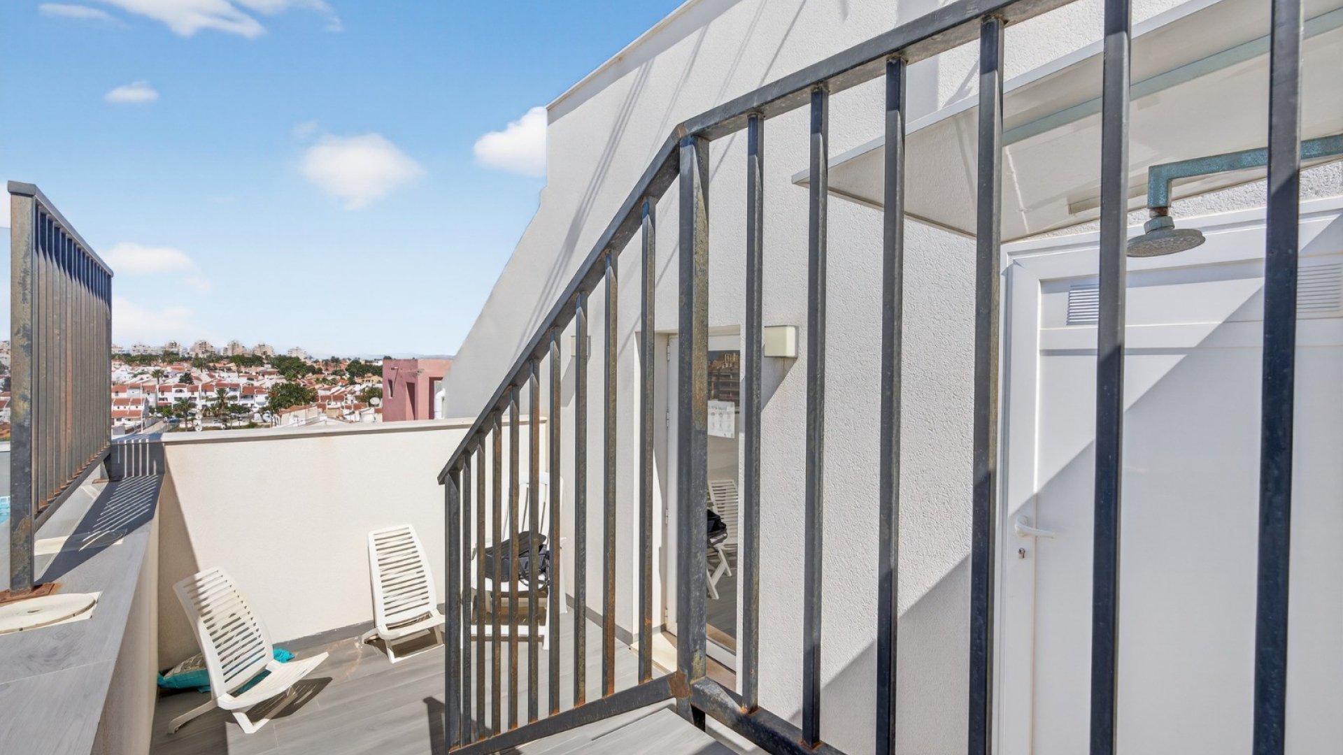 Resale - Apartments -
Torrevieja - Playa Los Locos