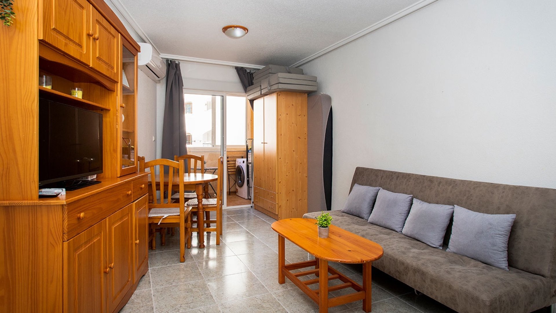 Resale - Apartments -
Torrevieja - Playa Los Locos