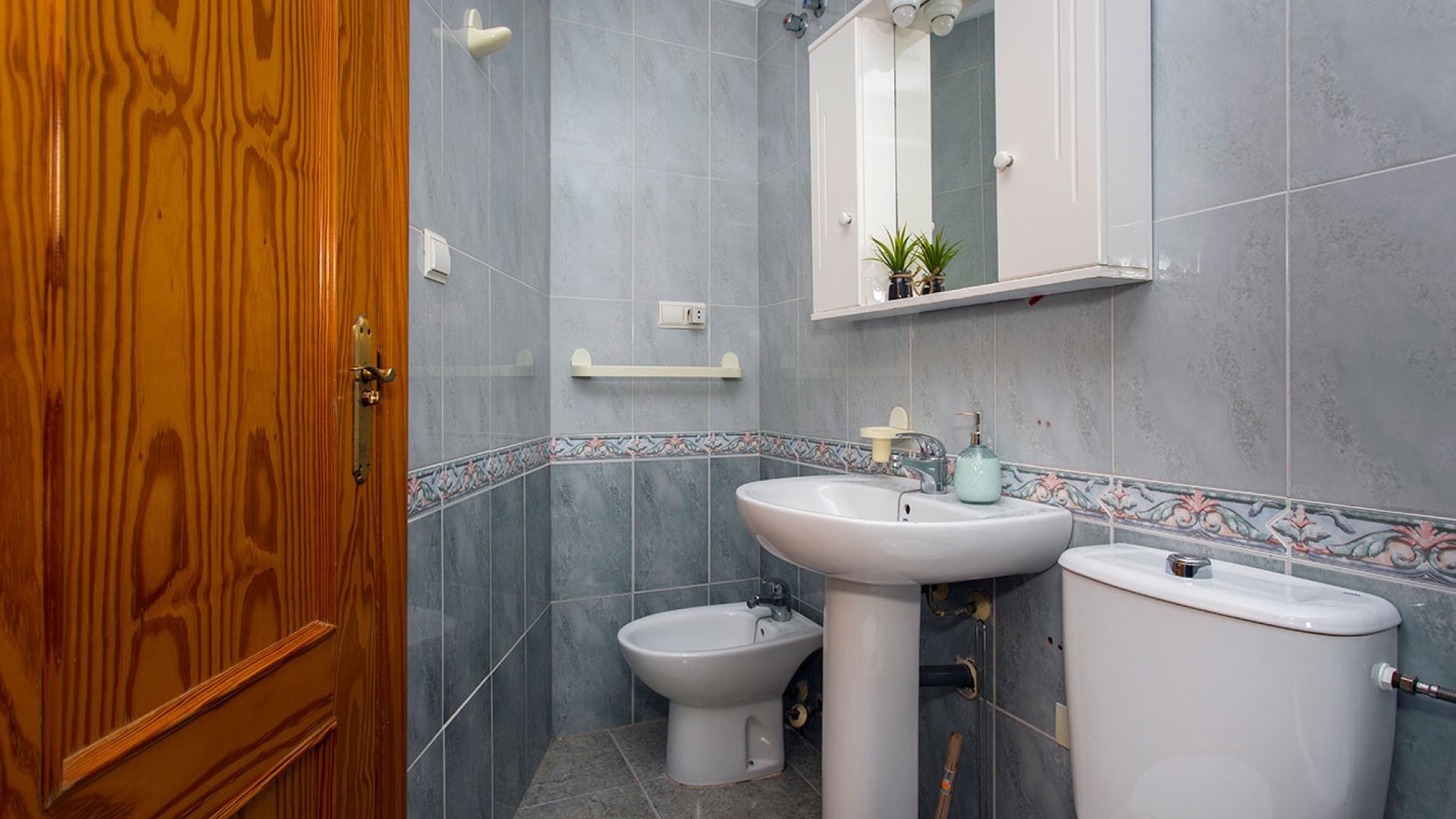 Resale - Apartments -
Torrevieja - Playa Los Locos