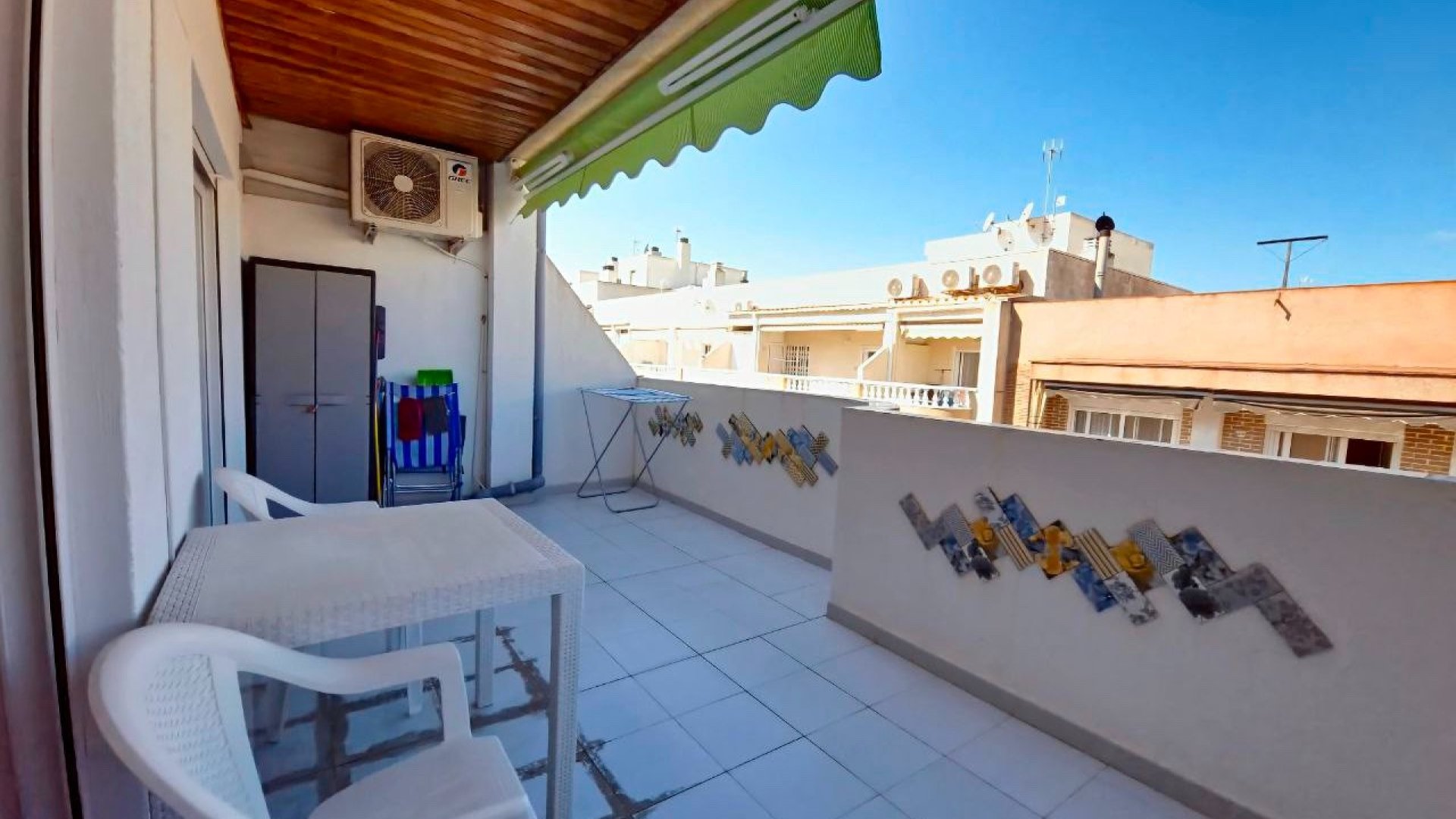 Resale - Apartments -
Torrevieja - Playa Los Locos