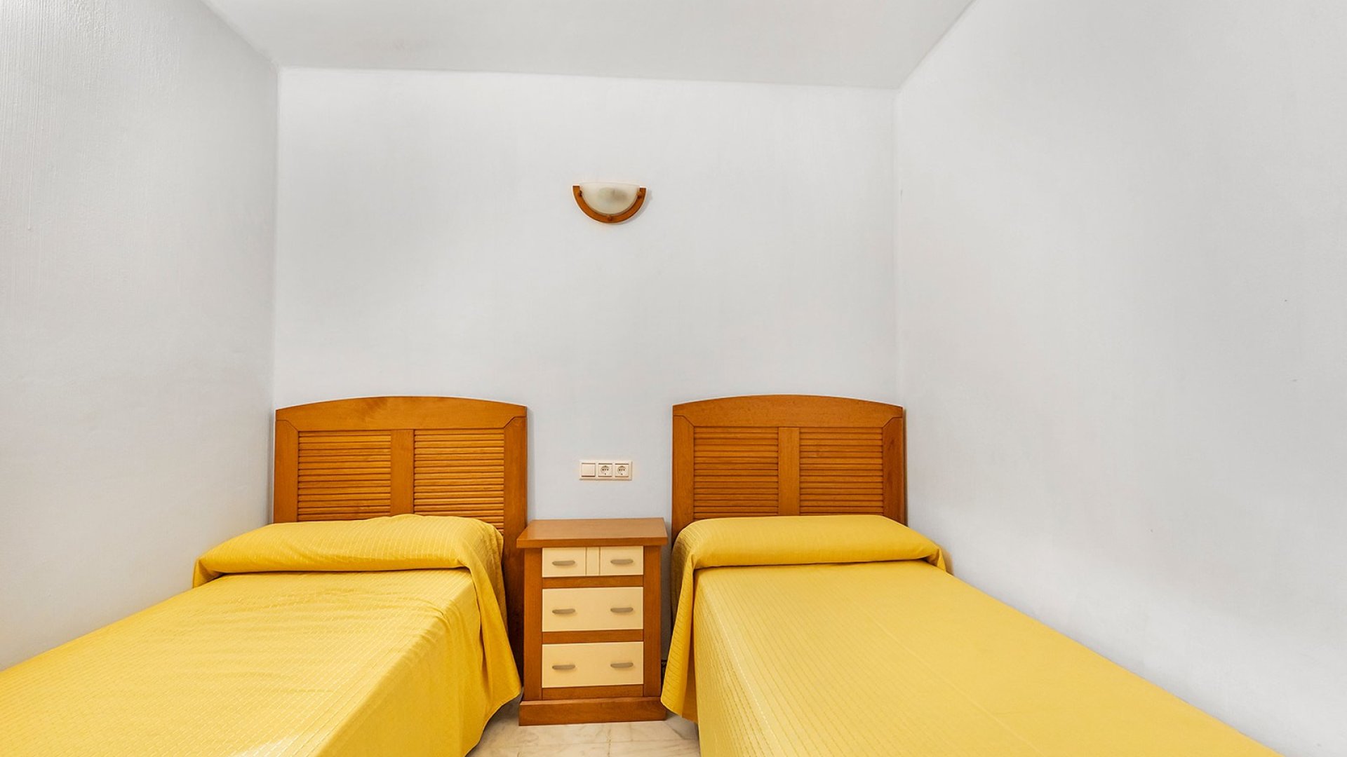 Resale - Apartments -
Torrevieja - Playa Los Locos