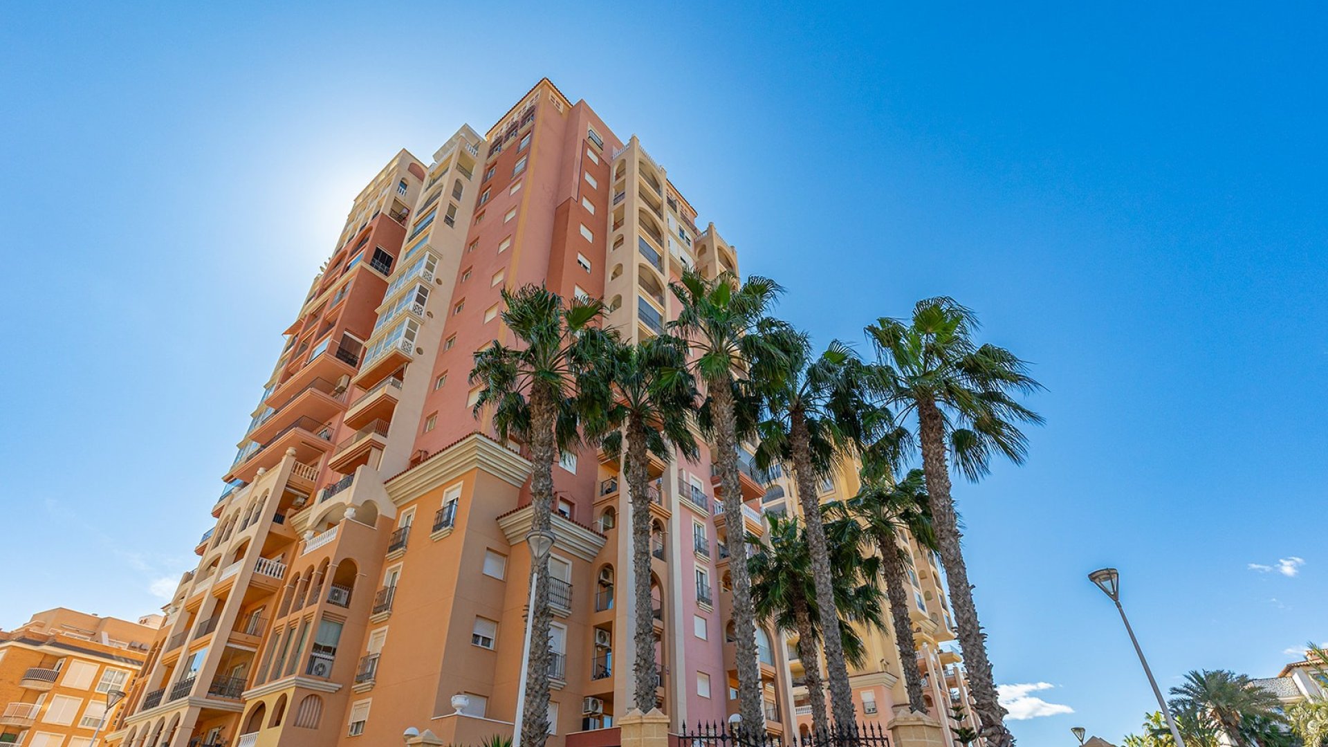 Resale - Apartments -
Torrevieja - Playa Los Locos