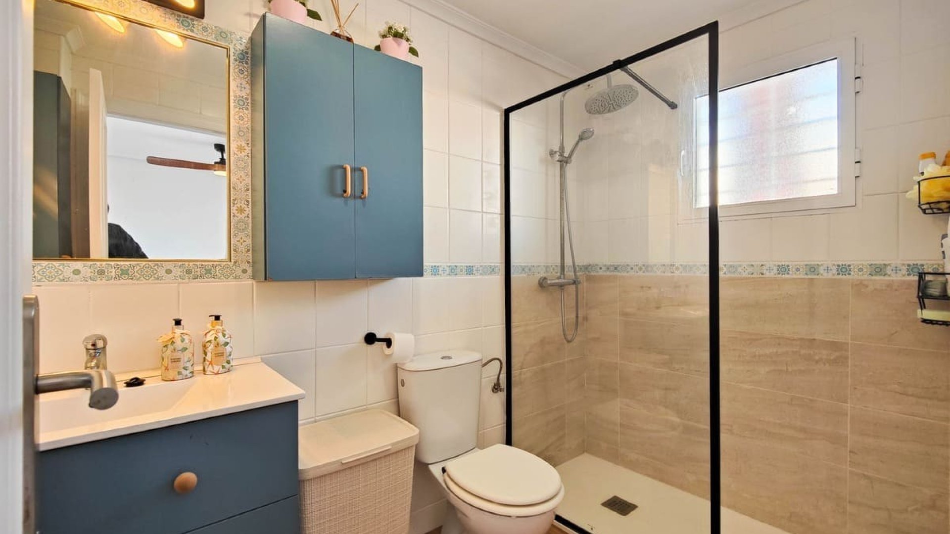 Resale - Apartments -
Torrevieja - Playa Los Naufragos