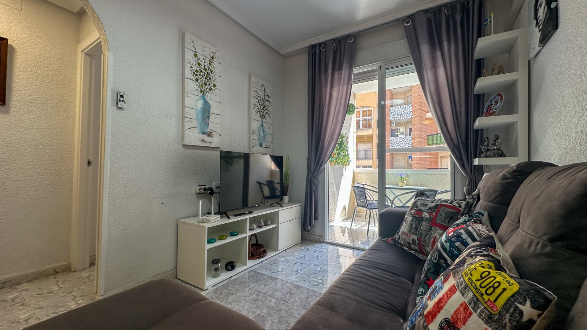 Resale - Apartments -
Torrevieja - Playa Los Naufragos