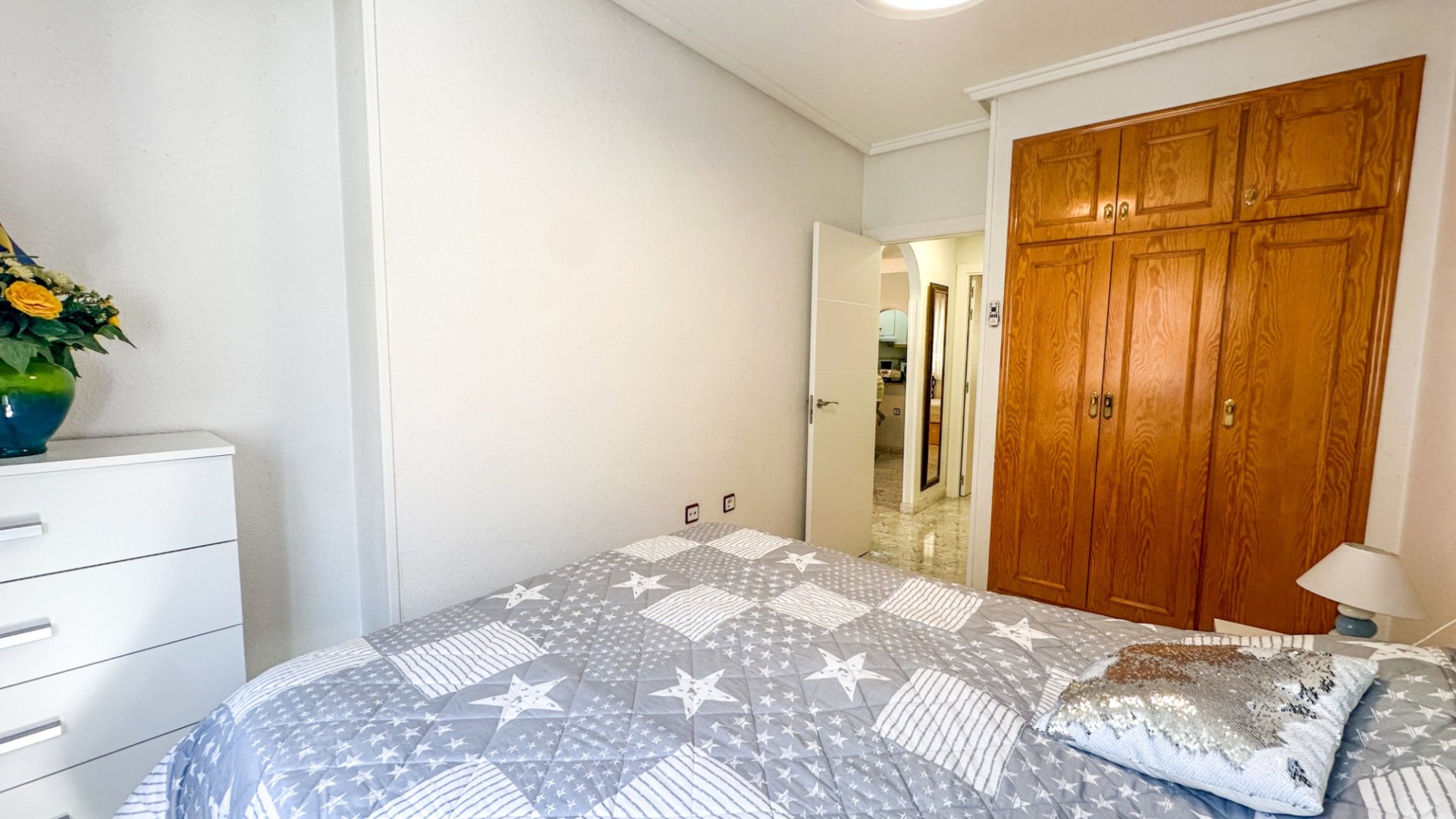 Resale - Apartments -
Torrevieja - Playa Los Naufragos