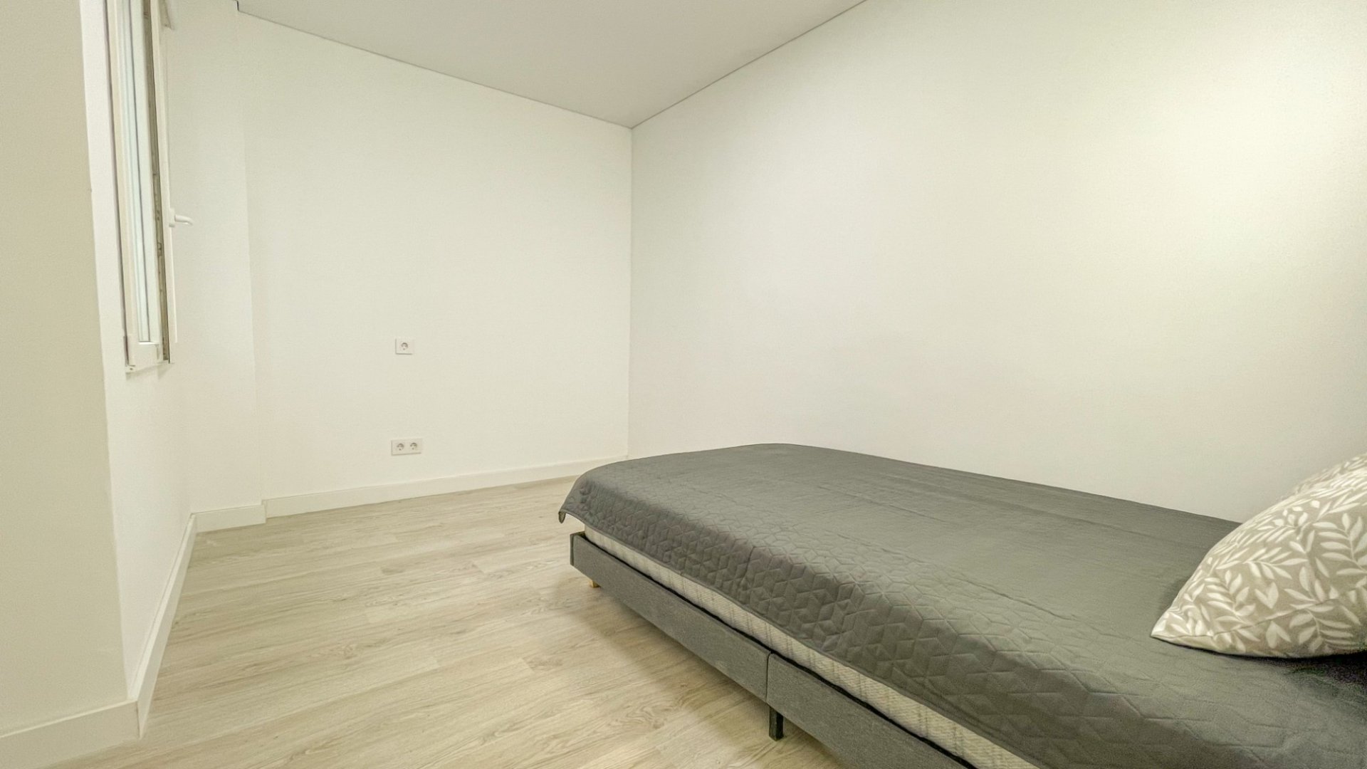 Resale - Apartments -
Torrevieja - Playa Los Naufragos