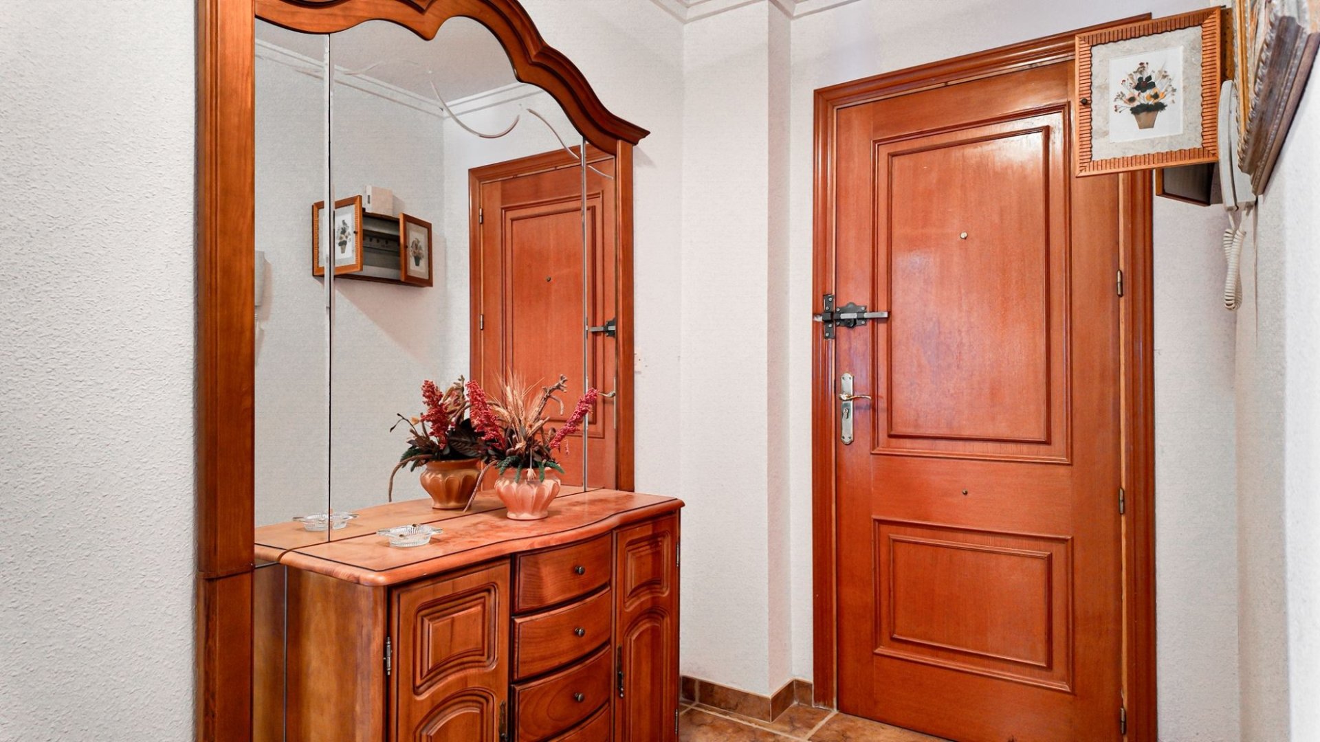 Resale - Apartments -
Torrevieja - Playa Los Naufragos