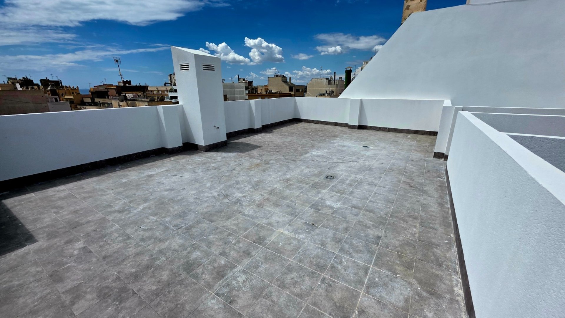 Resale - Apartments -
Torrevieja - Puerto