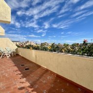 Resale - Apartments -
Torrevieja - Punta Prima
