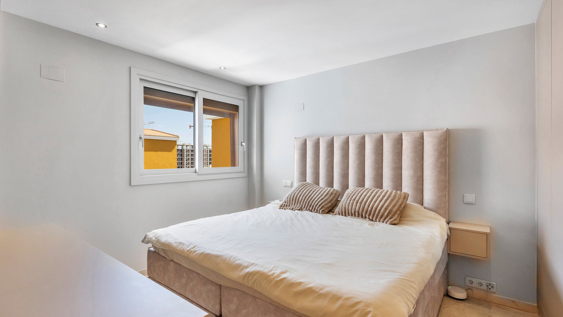 Resale - Apartments -
Torrevieja - Punta Prima