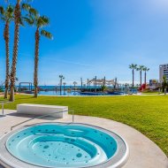 Resale - Apartments -
Torrevieja - Punta Prima