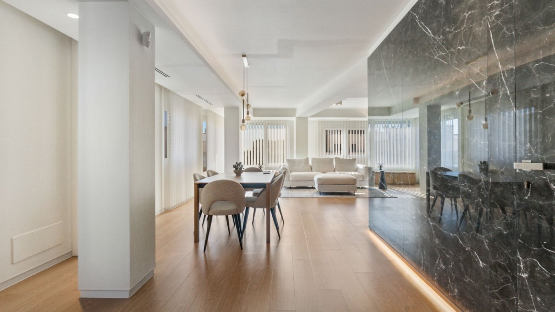 Resale - Apartments -
Torrevieja