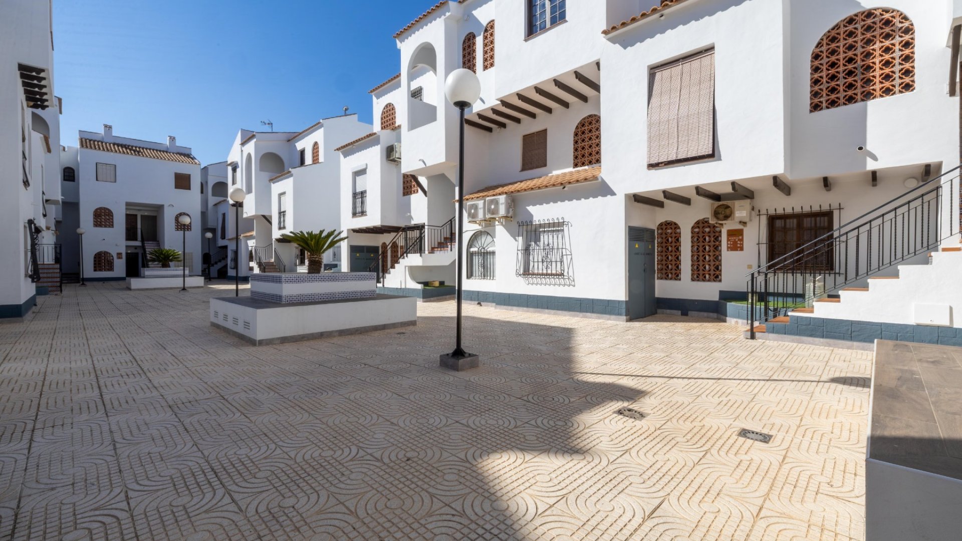 Resale - Apartments -
Torrevieja