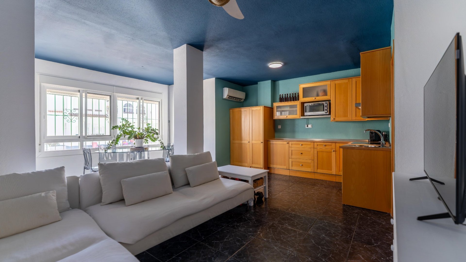 Resale - Apartments -
Torrevieja