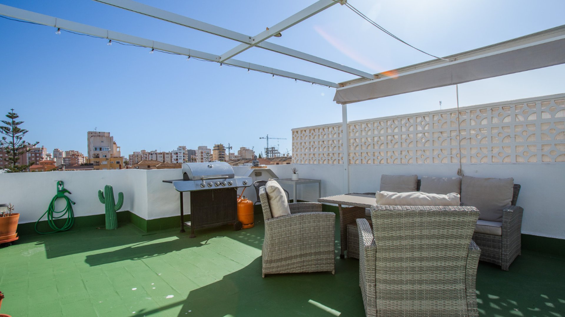 Resale - Apartments -
Torrevieja