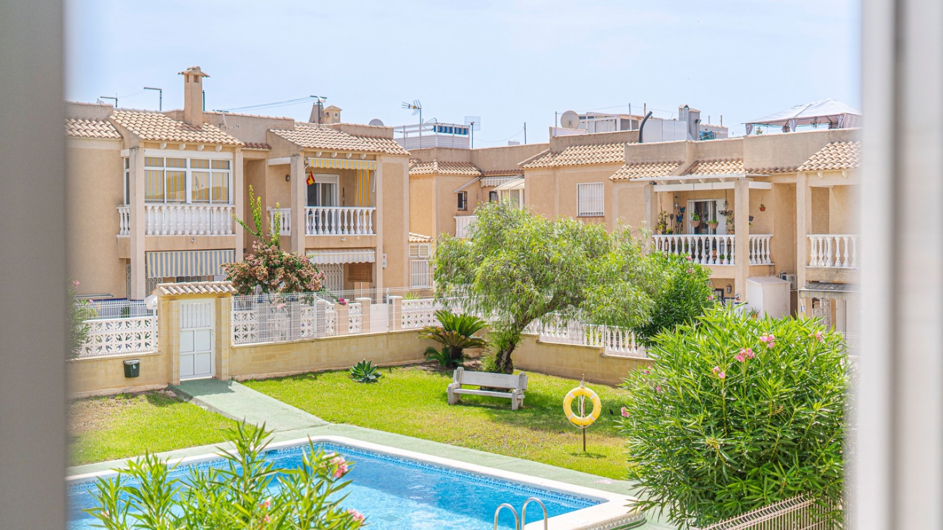 Resale - Apartments -
Torrevieja