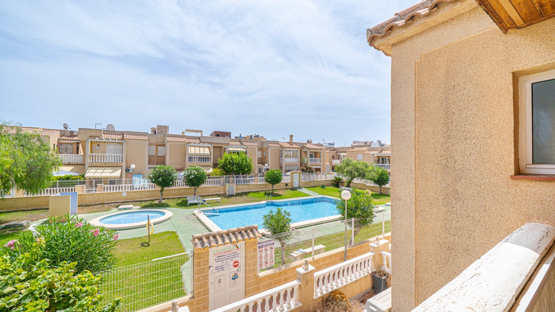 Resale - Apartments -
Torrevieja