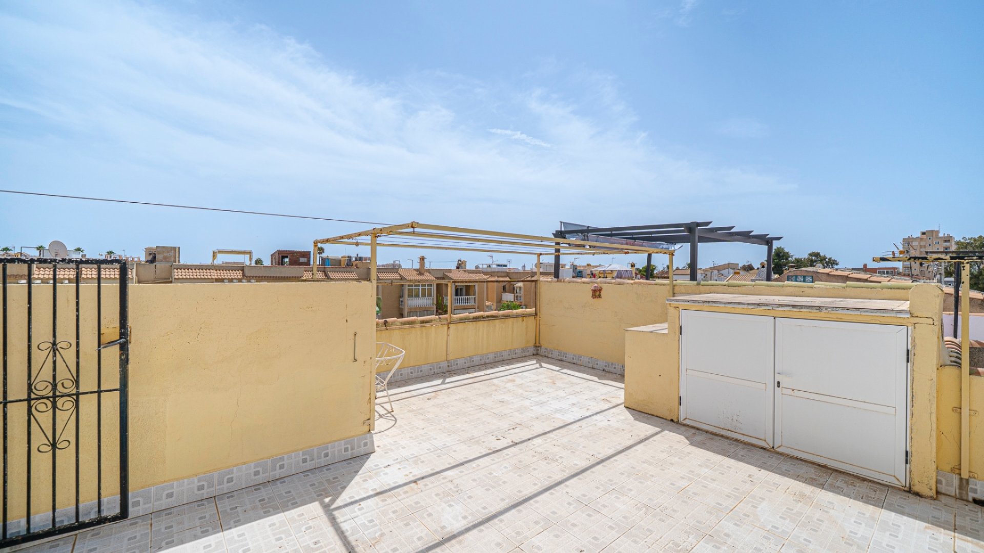 Resale - Apartments -
Torrevieja