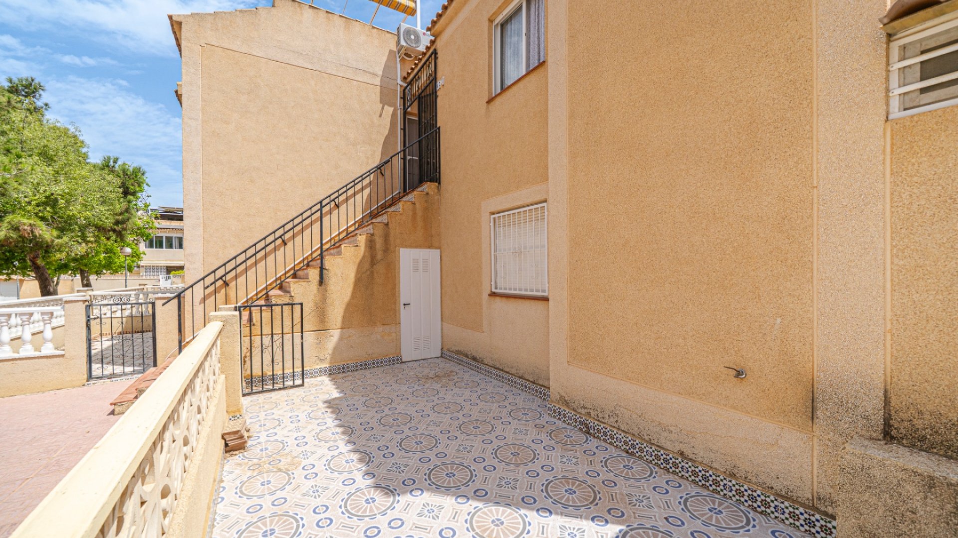 Resale - Apartments -
Torrevieja