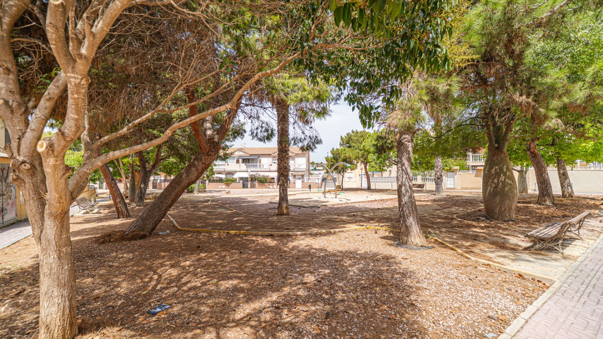 Resale - Apartments -
Torrevieja