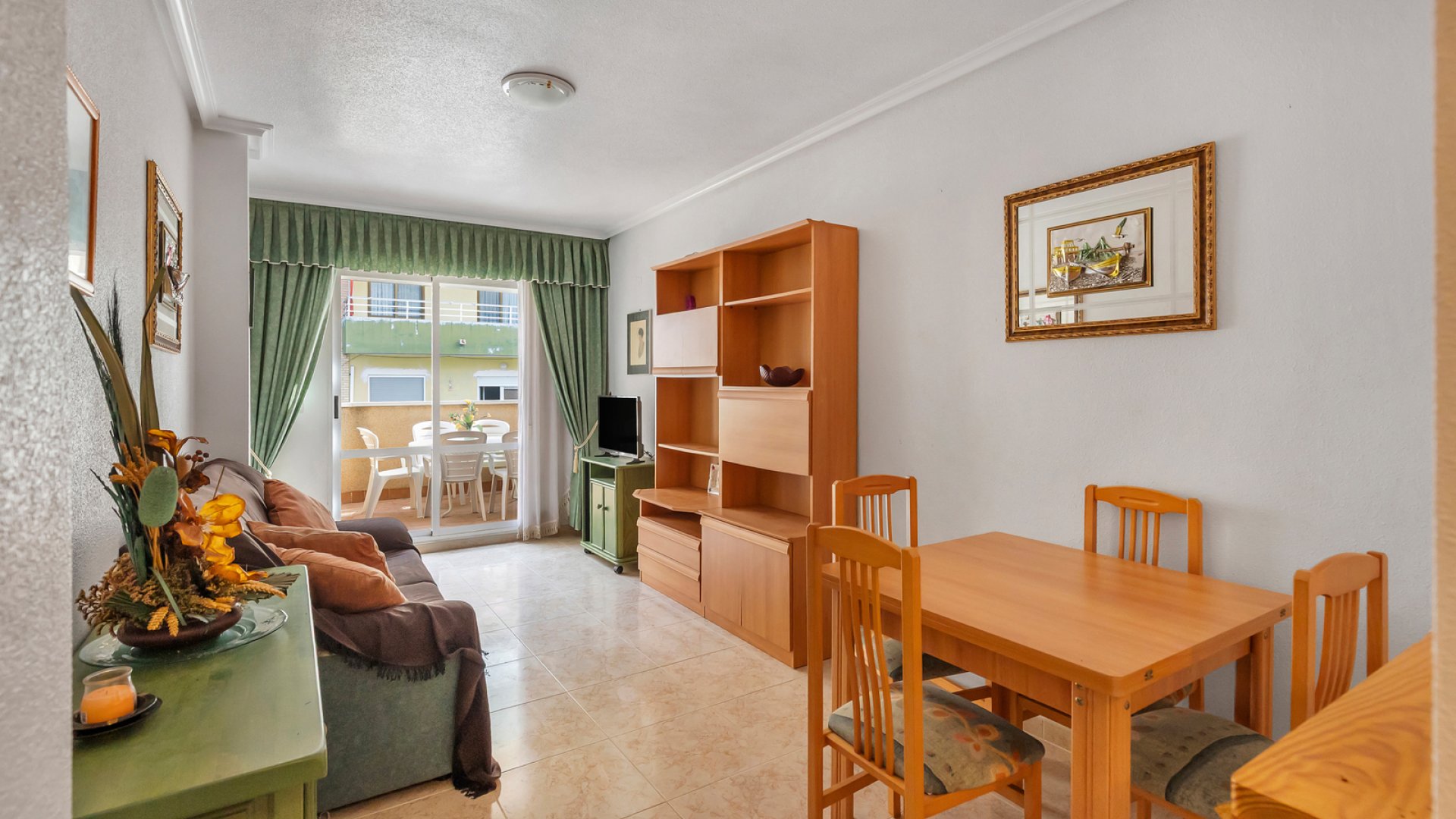 Resale - Apartments -
Torrevieja