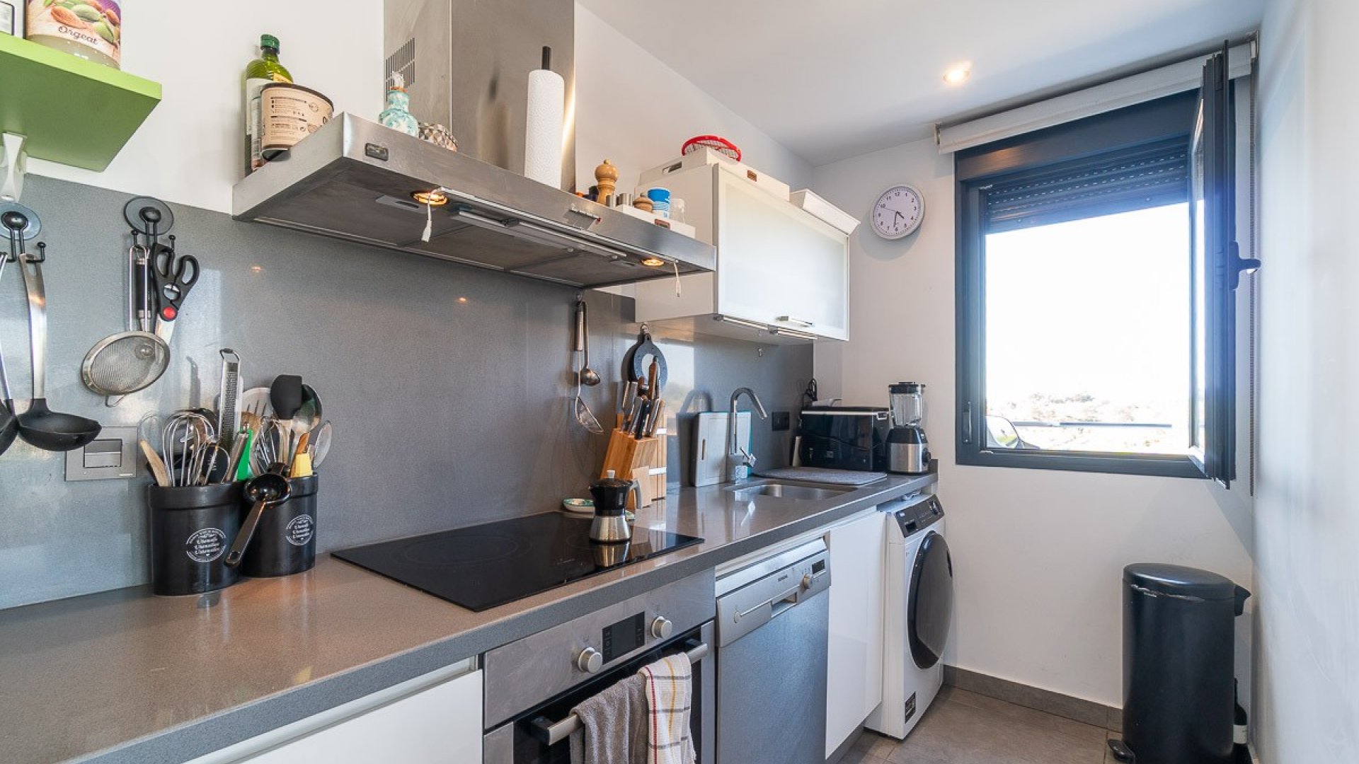 Resale - Apartments -
Villamartín - La fuente