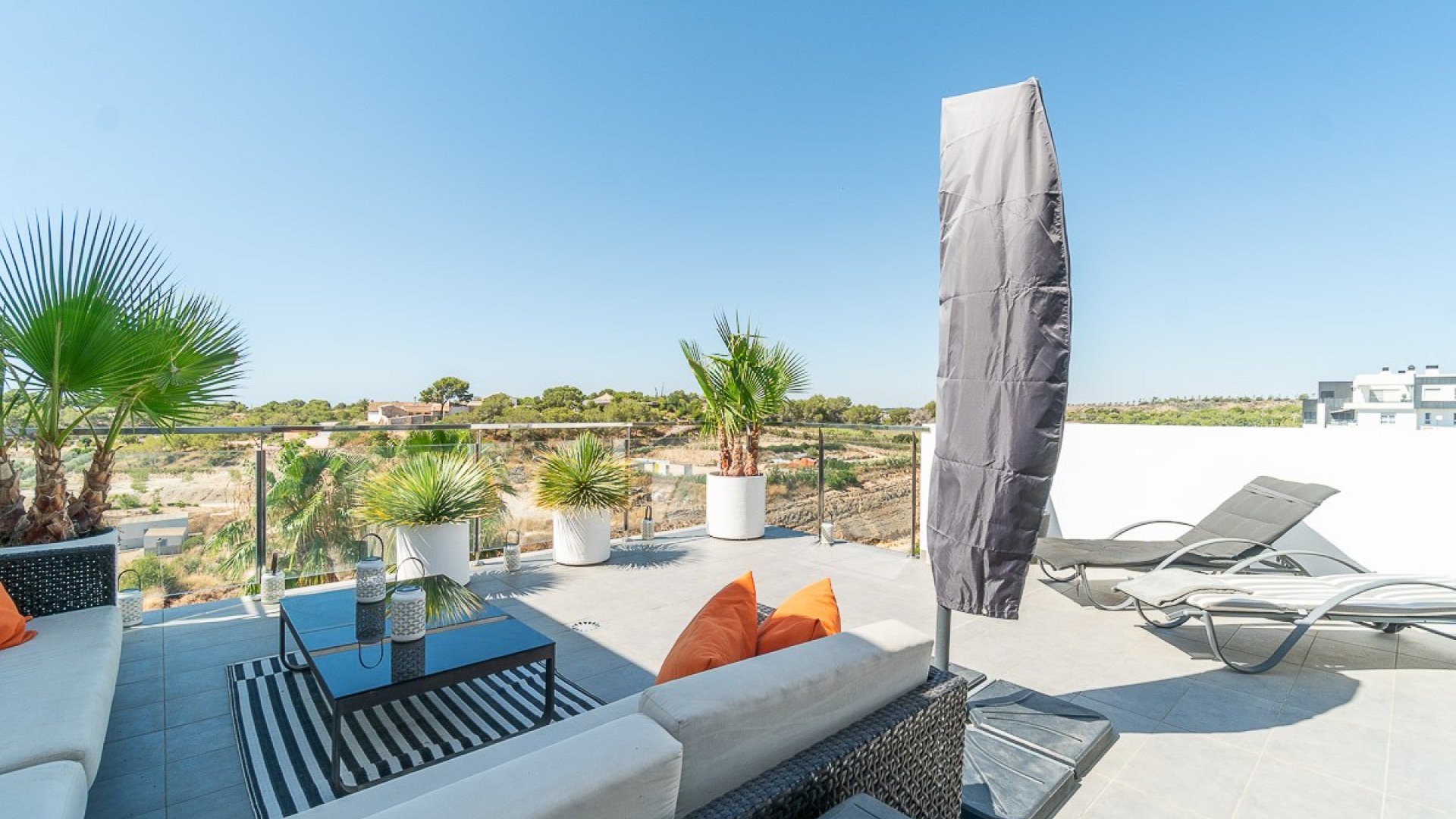 Resale - Apartments -
Villamartín - La fuente