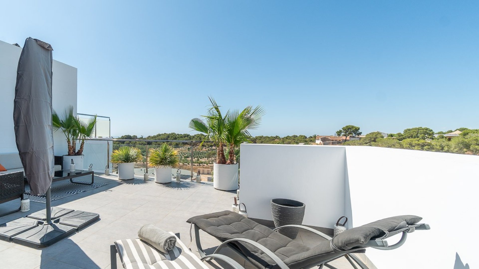 Resale - Apartments -
Villamartín - La fuente