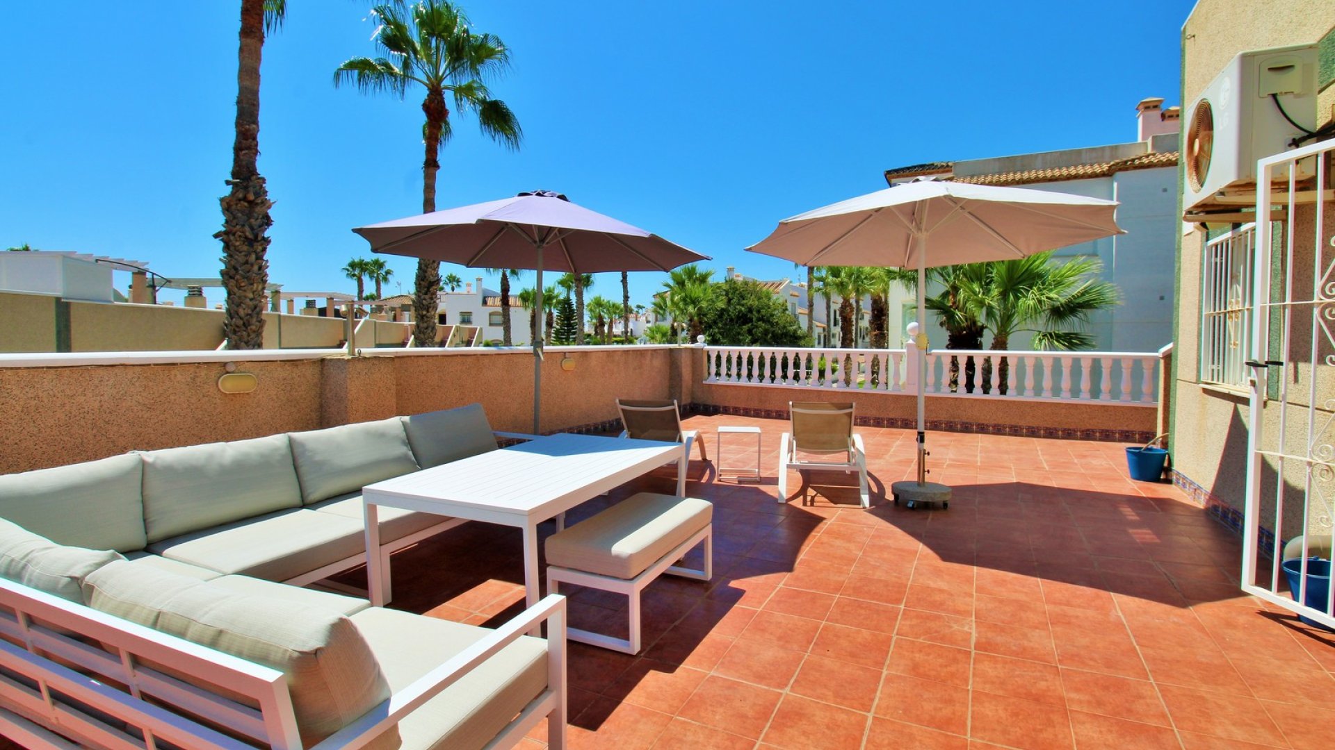 Resale - Apartments -
Villamartín - Las Violetas